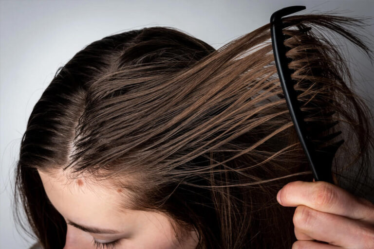 Maybe it's time to say goodbye to greasy hair? Discover the power of natural ingredients